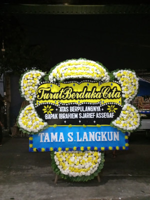 Papan Bunga Duka di Gurah