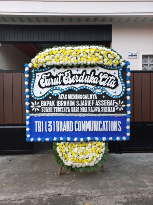 Papan Bunga Duka di Gurah